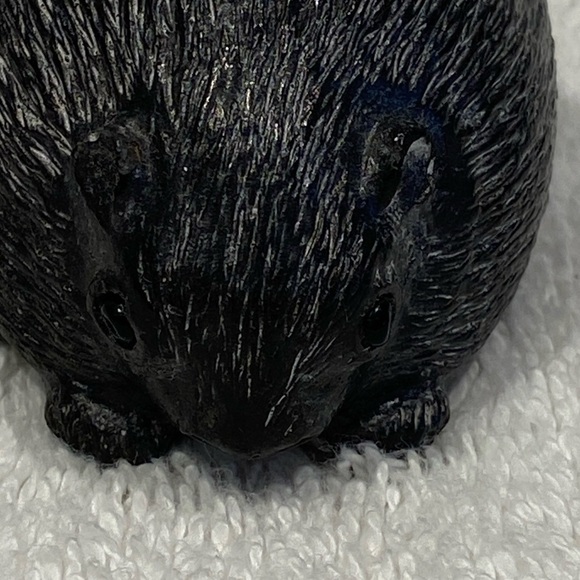 A Wolf Original Grey Handmade Beaver Soapstone Sculpture Made In Canada - Picture 3 of 10